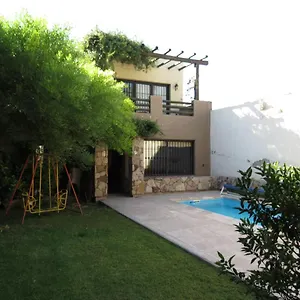 Quinta Montaña - Casa Entera Grupo O Familia 8-10 Personas - Céntrica, Piscina - Todas Comodidades! , Mendoza Argentina